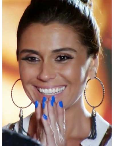 esmalte azul da novela