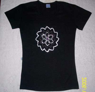 Fotos de Camisetas Bordadas Românticas